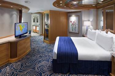 RCI, Grandeur of the Seas, Royal Suite 2.jpg